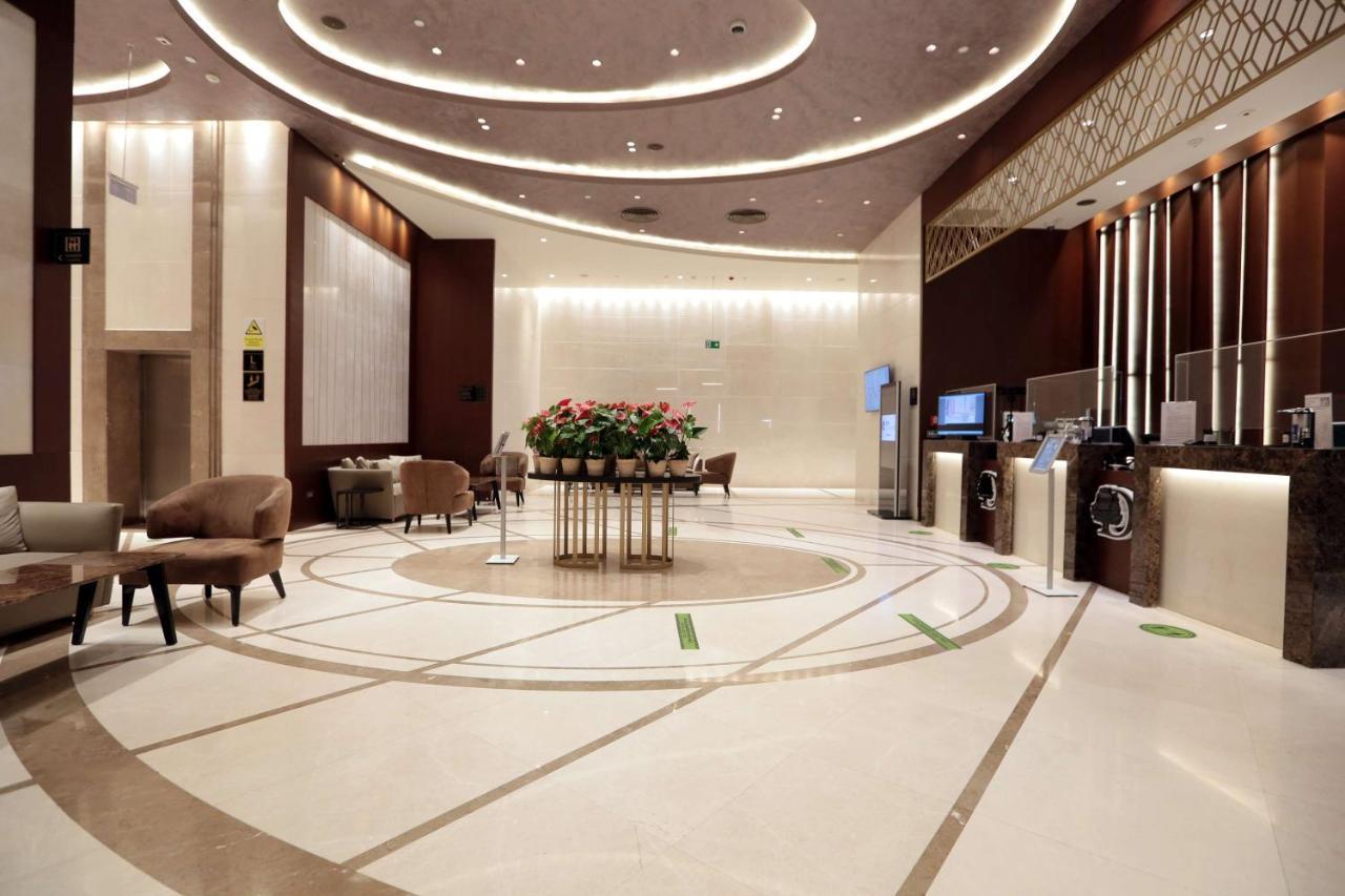 Hotel Doubletree By Hilton Istanbul Umraniye Esterno foto Lobby